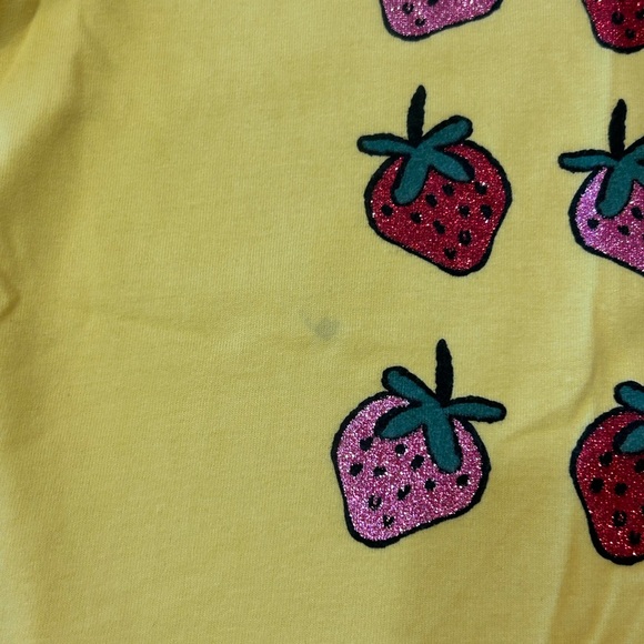 Hanna Andersson Yellow Tee with Strawberry Print - Picture 6 of 8